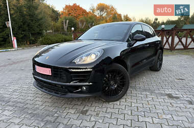 Porsche Macan  2017