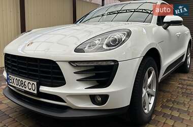 Porsche Macan  2017