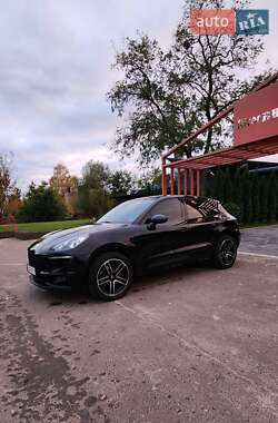 Porsche Macan  2018