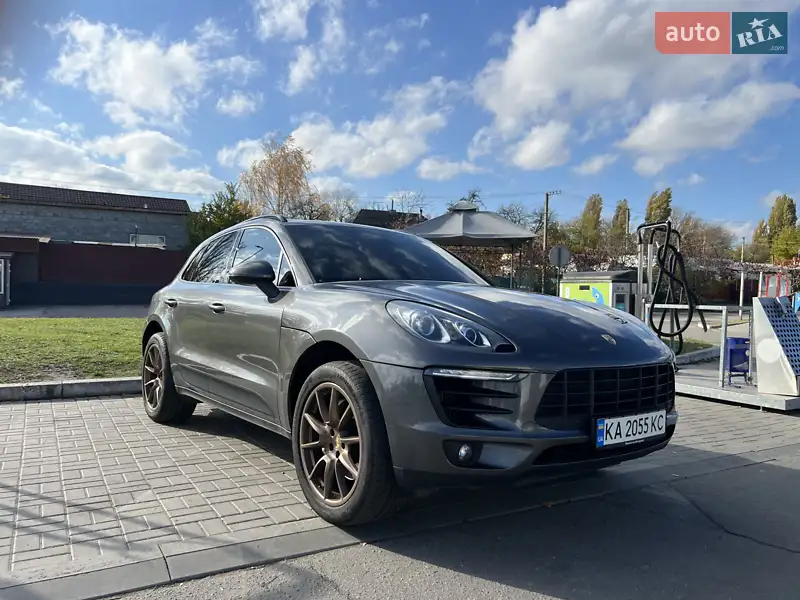 Porsche Macan