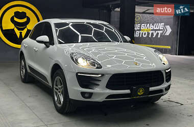 Porsche Macan  2018
