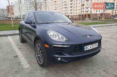 Porsche Macan  2016