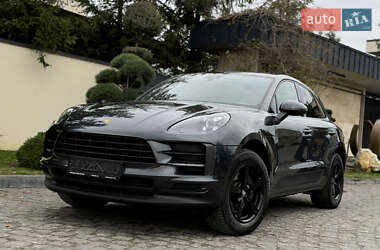 Porsche Macan  2020