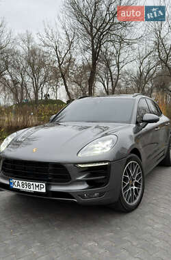 Porsche Macan  2016