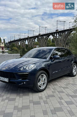 Porsche Macan  2015