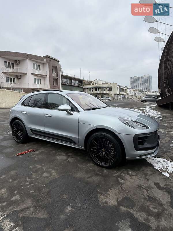 Легковые Porsche Macan