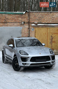 Porsche Macan  2015