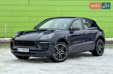 Porsche Macan  2021