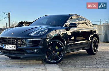 Porsche Macan  2016