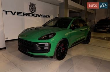 Porsche Macan  2021