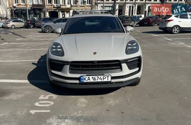 Porsche Macan  2022