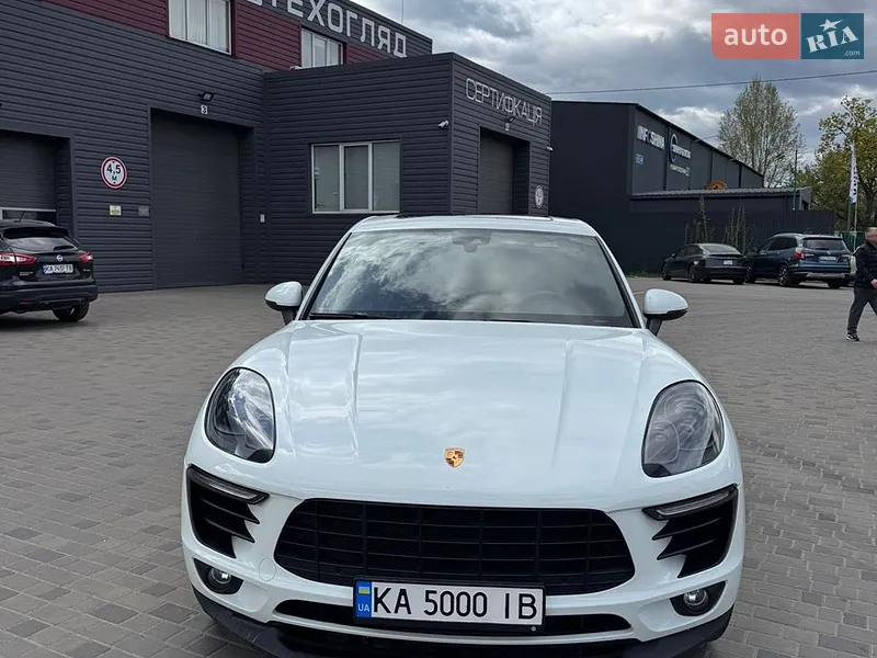 Porsche Macan