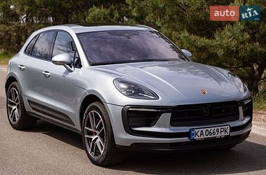 Porsche Macan  2022
