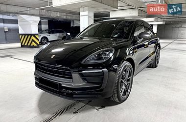 Porsche Macan  2022