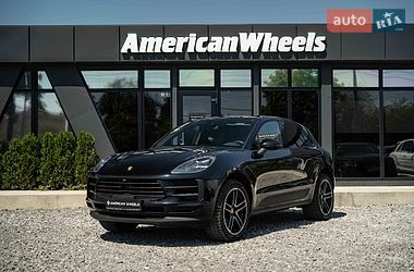 Porsche Macan  2021