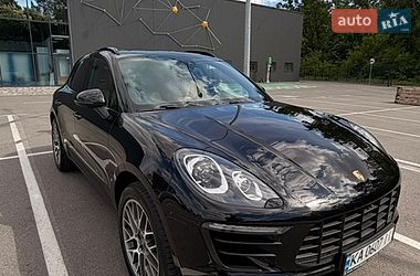 Porsche Macan  2017