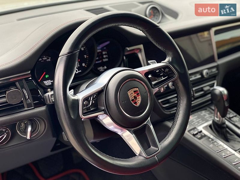 Внедорожник / Кроссовер Porsche Macan 2018 в Киеве