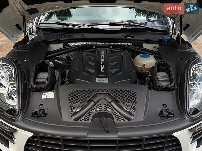Внедорожник / Кроссовер Porsche Macan 2014 в Киеве
