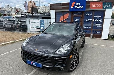 Porsche Macan  2018
