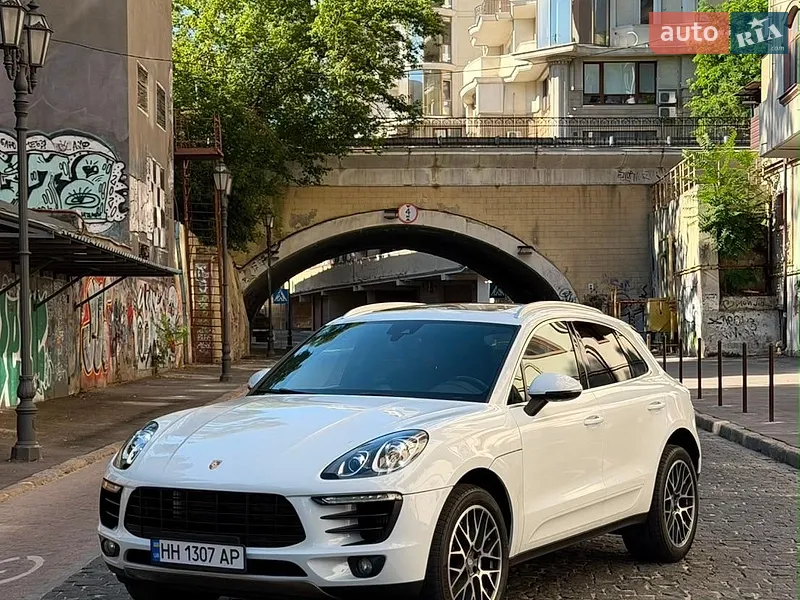 Porsche Macan