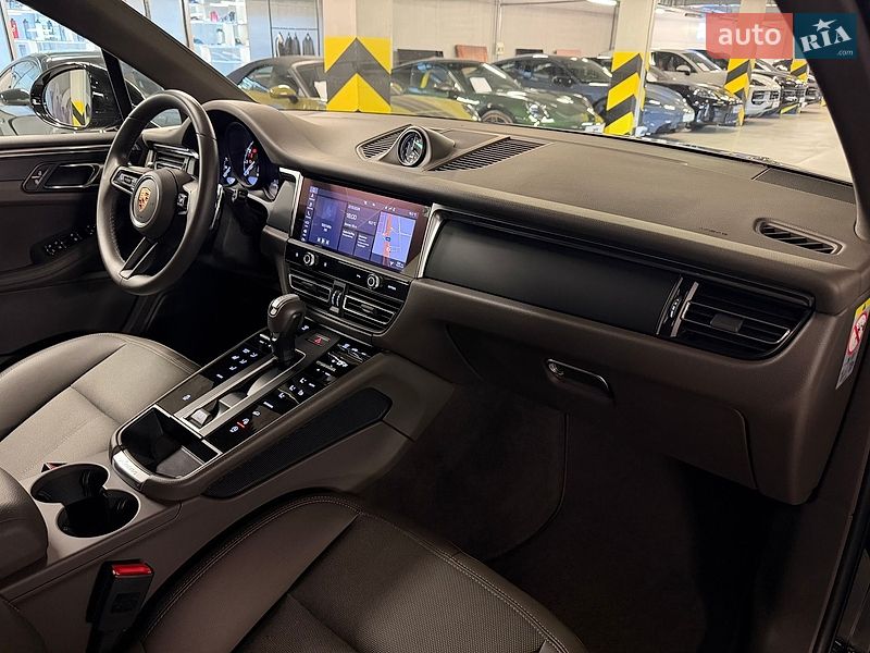 Внедорожник / Кроссовер Porsche Macan 2025 в Киеве