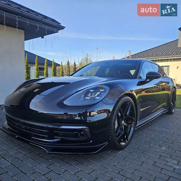 Легкові Porsche Panamera Sport Turismo
