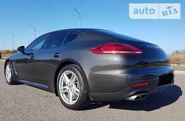 Porsche Panamera  2013