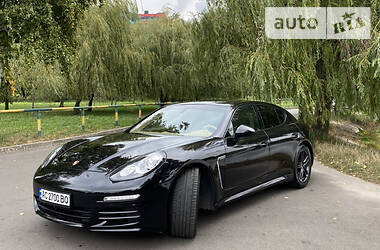 Porsche Panamera Panamera 4S 2013