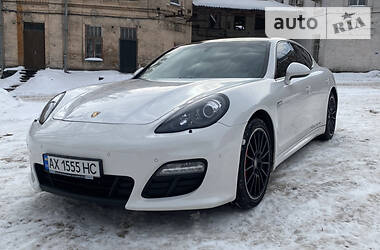 Porsche Panamera  2011