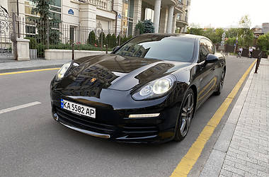 Porsche Panamera  2013