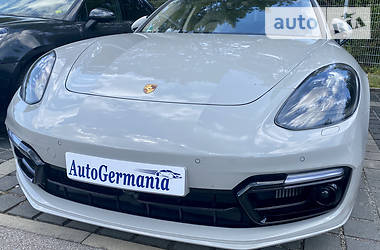 Porsche Panamera 4 E Hybrid Exclusive 2021