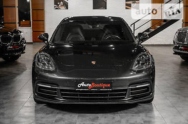 Porsche Panamera 4S 2018