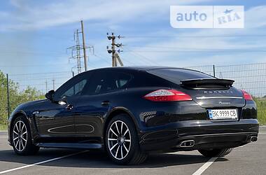 Porsche Panamera  2011