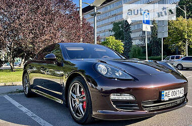 Porsche Panamera 4S  2013