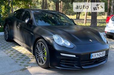 Porsche Panamera  2015