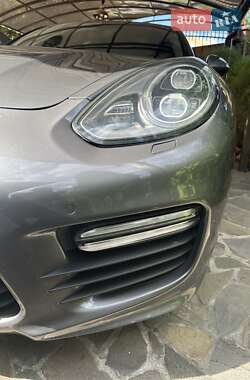 Porsche Panamera 2013