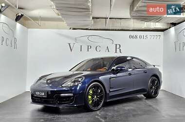 Porsche Panamera  2017