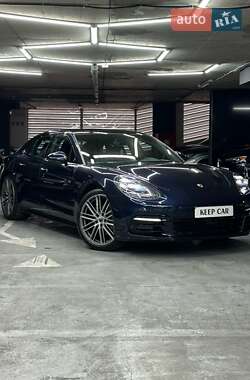 Porsche Panamera 2018