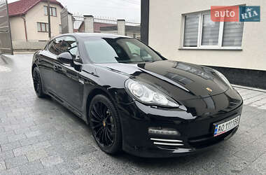Porsche Panamera  2011