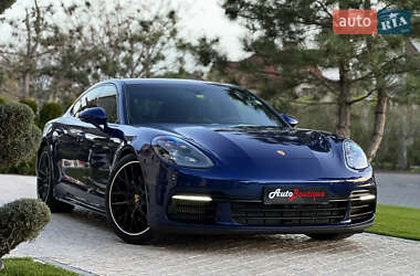 Porsche Panamera  2020