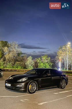 Porsche Panamera  2011
