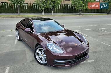 Porsche Panamera  2017