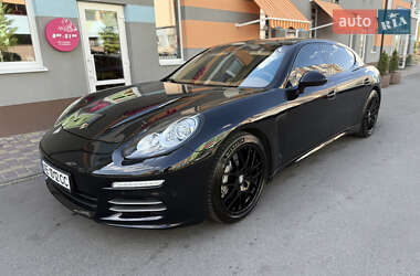 Porsche Panamera  2013