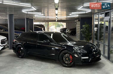 Porsche Panamera  2017