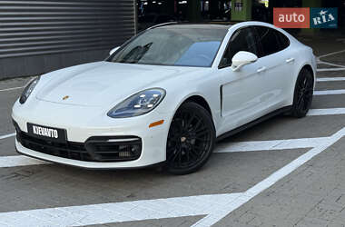 Porsche Panamera  2023
