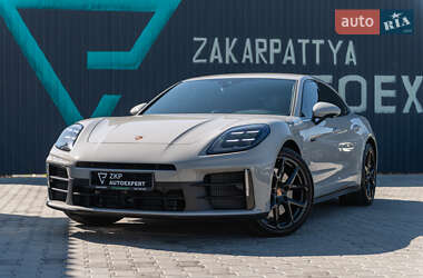 Porsche Panamera  2024