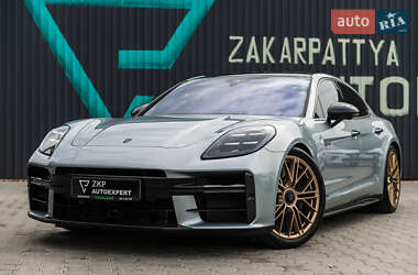 Porsche Panamera 2024