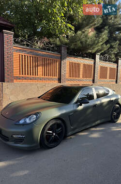 Porsche Panamera  2011