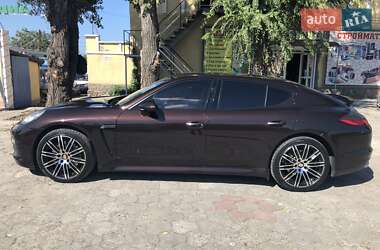 Porsche Panamera 2012