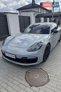 Porsche Panamera 2017